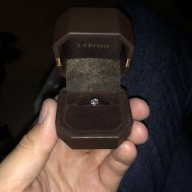 【アイプリモ(I-PRIMO)の口コミ】 ネットで探していたら、気になる指輪を発見。
来店予約後、現物確認をして…