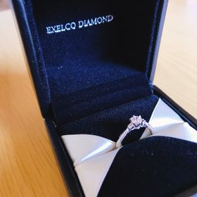 【エクセルコダイヤモンド(EXELCO DIAMOND)の口コミ】 結婚式場の紹介で初めて知ったブランドでしたが、デザインも豊富で好みの…