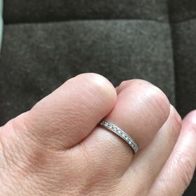 【4℃ BRIDAL(ヨンドシーブライダル)の口コミ】 指が太めでむちむちしているので、似合う指輪はどんなだろうか、あとは自…