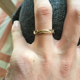 【俄(にわか)】の口コミ 二人とも和のイメージを連想する指輪を探していたところに雑誌で見かけて、...