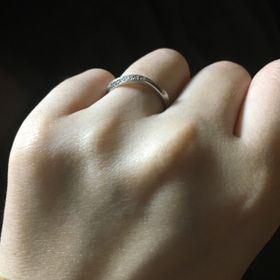【アイプリモ(I-PRIMO)の口コミ】 指が長く見えるデザインで、込められた意味も結婚指輪にピッタリだったの…