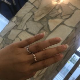 【アネリディギンザ(ANELLI DI GINZA)の口コミ】 デザインはとても洗練されていて美しかったです。指に対してなじむので、…