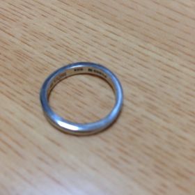 【L'or(ロル)の口コミ】 まず、店員さんの良さ。
プラチナで、デザインがかわいくシンプルで男性用…