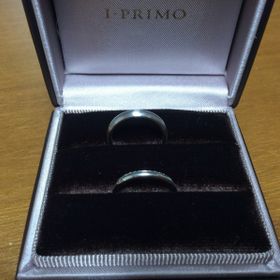 【アイプリモ(I-PRIMO)の口コミ】 シンプルな結婚指輪を探していました。あまりこだわりがない為、まず彼女…