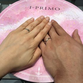 【アイプリモ(I-PRIMO)の口コミ】 デザインが気になっていたので、お店に行ってすぐ見せてもらいました。他…