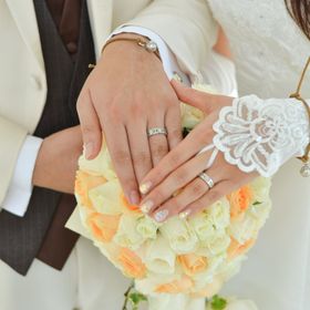 【ジュエリーツツミ(JEWELRY TSUTSUMI)の口コミ】 まずリーズナブルな価格とデザインがいいところです★価格はペアのエンゲー…