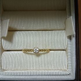 【ete(エテ)の口コミ】 ゴールド、一粒ダイヤを希望していました。デザインが気に入りました。普…