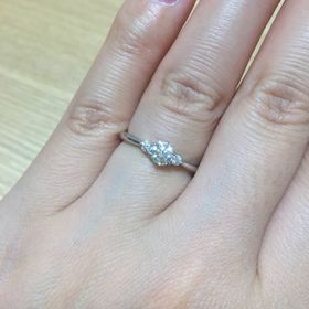 【GALA JEWELRY(ガラジュエリー)の口コミ】 デザインは、ダイヤが引っかからないようなものを探していました。
こちら…