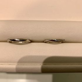 【CAFERING(カフェリング)の口コミ】 デザインが豊富でたくさん試着させてもらいました。私の指の太さからみる…