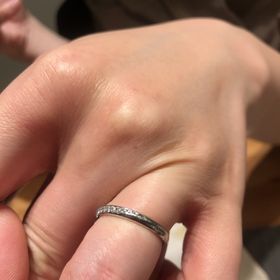 【ラザール ダイヤモンド(LAZARE DIAMOND)の口コミ】 価格の割にダイヤモンドが多く使われていて男性の物にはダイヤモンドなし…