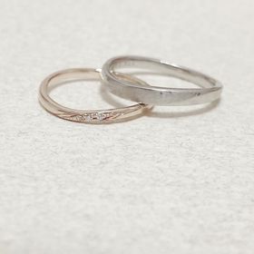 【VANillA(ヴァニラ)の口コミ】 1番はじめにだしていただいた、
指輪がとてもとても可愛くて一目惚れで
す…