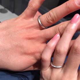 【銀座ダイヤモンドシライシの口コミ】 こちらの要望を聞いてたくさんの種類のリングを用意してくれました。細か…