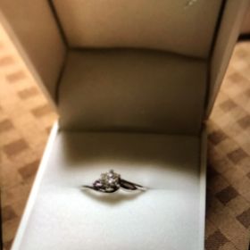 【MILK&Strawberry(ミルクアンドストロベリー)の口コミ】 甘めなデザインと、端についたピンクダイヤモンドがとても可愛くて気に入…