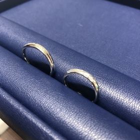 【銀座ダイヤモンドシライシの口コミ】 1番の決め手は、指輪を着けた時の着け心地の良さを、重視しました。
購入…