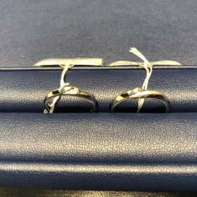 【銀座ダイヤモンドシライシの口コミ】 他店では、見本がシルバーリングであったりして、イメージが掴みにくいこ…