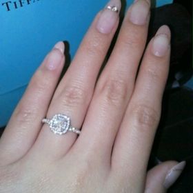 【ティファニー(Tiffany & Co.)の口コミ】 ティファニーというブランドが好きだからです。友人に結婚指輪どこの？っ…