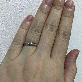 【THE KISS(ザ・キッス)の口コミ】 デザインに一目惚れした。価格もプラチナなのに手の届くお値段だった。材…