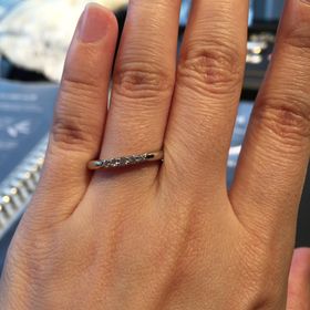 【エクセルコダイヤモンド(EXELCO DIAMOND)の口コミ】 自分が思い描いていたデザイン通りの結婚指輪であったため、購入致しまし…