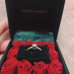【エクセルコダイヤモンド(EXELCO DIAMOND)の口コミ】 婚約指輪はダイヤの大きさがある分、人と被らないデザイン性のあるものを…