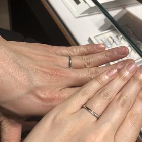 【銀座ダイヤモンドシライシの口コミ】 もともと流れるデザインでストーンが主張し過ぎないものを求めていたのだ…