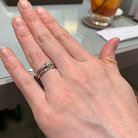 【アイプリモ(I-PRIMO)の口コミ】 婚約指輪をすでにもらっていました。この指輪のストーリーも教えてもらい…