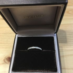 【アイプリモ(I-PRIMO)の口コミ】 色々なエタニティリングを探している中、華奢な感じと普段の生活で引っか…