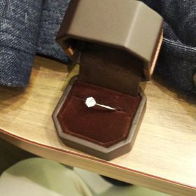 【アイプリモ(I-PRIMO)の口コミ】 シンプルなデザインであったことと、指輪購入後に全国の販売店で6ヶ月以内…