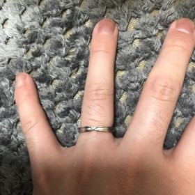 【OCTAVE(オクターヴ)の口コミ】 まず、シンプルなものを選びたいと思い探しました。
いくつかデザインを見…