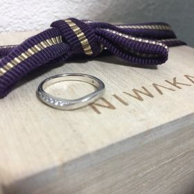 【俄(にわか)の口コミ】 デザイン性の高さに惹かれて、こちらのブランドでの購入を検討。事前にHP…