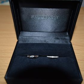 【【閉業】フラー・ジャコー(FURRER-JACOT)の口コミ】 お互いの指の長さ、雰囲気で決めました。また、素材はプラチナとパラジウ…