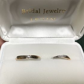 【LEGAN(レガン)の口コミ】 ウェーブしてるデザインのものを探していました。あまり人と被らないけど…