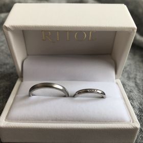 【RITOE(リトエ)】の口コミ 彼は艶消しで肌馴染みよく、シンプルですがキーホルダーの輪っかみたいにな...