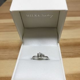 【MUQBEL(ムクベル)】の口コミ 丈夫なプラチナ素材であること、私の誕生石が使われていること、シンプルで...