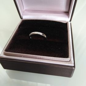 【アイプリモ(I-PRIMO)の口コミ】 長くつけるものなので、シンプルなデザインがいいかなぁーと、ざっくり考…