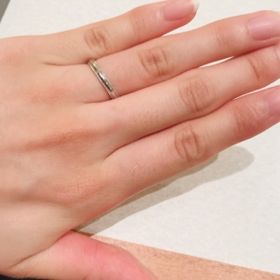 【MIKIMOTO(ミキモト)の口コミ】 指輪のデザインが探していたミルデザインであったこと。ミル打ちのものは…