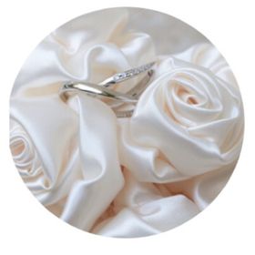 【Dolfani(ドルファーニ )】の口コミ どのブランドの指輪も似たようなところがあり、大変悩んでいました。店員さ...