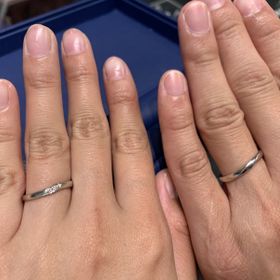 【銀座ダイヤモンドシライシの口コミ】 細めのリングとウェーブで指を綺麗に見せてくれるところと、程よいダイヤ…