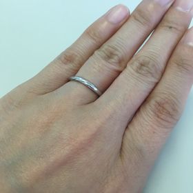 【LUCIE(ルシエ)】の口コミ ダイヤのついていないもので、シンプルなデザインのものを探していたら、ち...