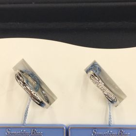 【Something Blue(サムシングブルー)の口コミ】 婚約指輪は購入していないので、ダイヤモンド入りの結婚指輪を探しました…