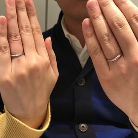 【銀座ダイヤモンドシライシの口コミ】 付き合っていた時から、お互いにちょっとずつ貯めていたお金で購入しまし…