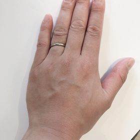 【FISCHER(フィッシャー)の口コミ】 デザインはシンプルなものが好きで、鋳造にはない指へのあたりの柔らかさ…