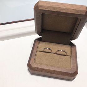 【Makana(マカナ)の口コミ】 元々jkplanetさんのデザインがいいなと思っていて、お店に彼と見に行って…