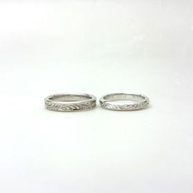 【ichi(イチ)の口コミ】 シンプルで、他の人と被らないようなものが欲しかったんです。
模様は同じ…