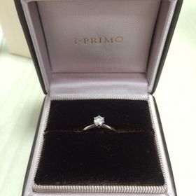 【アイプリモ(I-PRIMO)の口コミ】 元々、指輪のデザインはどこのブランドでも展開しているよつなシンプルで…