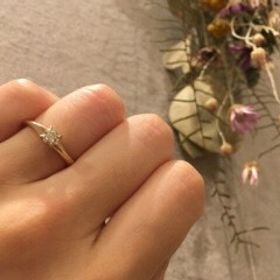 【Crea(クレア)】の口コミ 当初は、婚約指輪をプレゼントする予定はありませんでした。結婚指輪のみを...