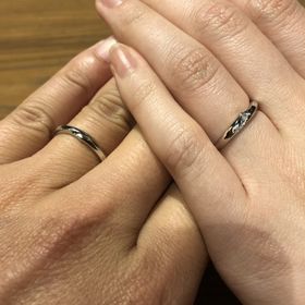 【銀座ダイヤモンドシライシの口コミ】 シンプルだけど、少し遊び心があることが、1番の決めてです。妻との意見も…