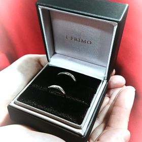 【アイプリモ(I-PRIMO)の口コミ】 他のブランドではお互いの好みが合わず、バラバラのデザインの指輪購入で…