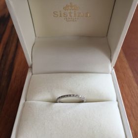 【システィーナGINZAの口コミ】 他店のリングと悩んだのですが
婚約指輪をこのショップでオーダで作って頂…