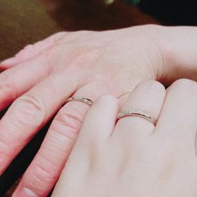 【銀座ダイヤモンドシライシの口コミ】 指輪のつけ心地がしっくりしました。多分…デザインはシンプルなも…