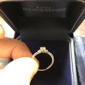 【銀座ダイヤモンドシライシの口コミ】 彼女がシンプルな指輪が好きなので、シンプルかつ可愛らしいデザインのも…